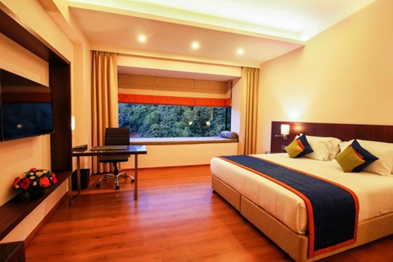 Hotel Central Park Manipal Exterior foto